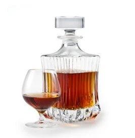 Bottiglia di vetro gin da 750 ml di brandy