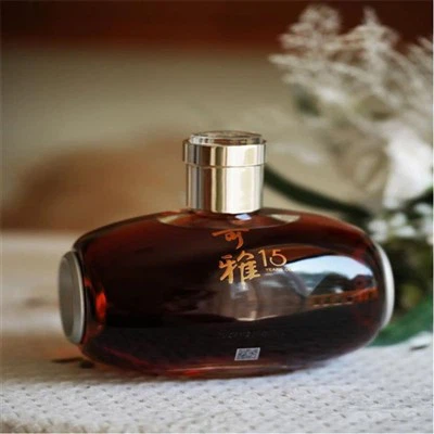 Bottiglia di vetro di brandy di cristallo